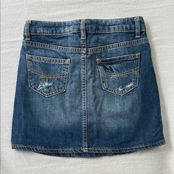Gap Girls’ Distressed Denim Miniskirt - Picture 2 of 3